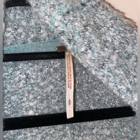 KNIT FREE PEOPLE SWEATER - Picture 2 of 2